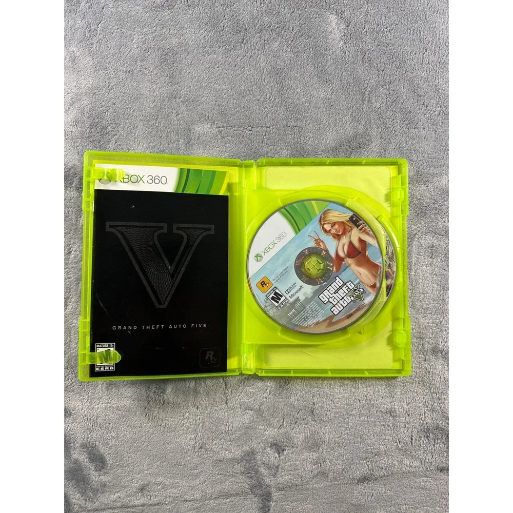 Grand Theft Auto V GTA 5 Xbox 360 Rockstar Games 2-Disc Set with Manual